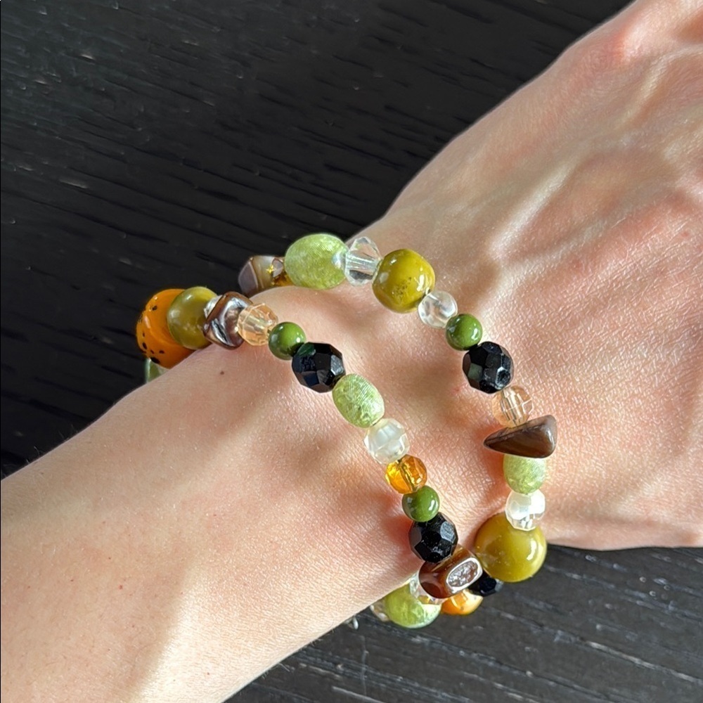 Nature-Inspired Green and Orange Beaded Bracelet Stretch
